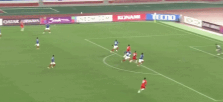 古斯塔沃进球被吹，上海海港暂1-4横滨水手