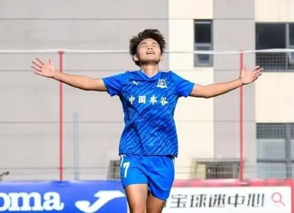 王霜：渴望更高水平的比賽；將以低者姿態(tài)面對女足亞冠決賽