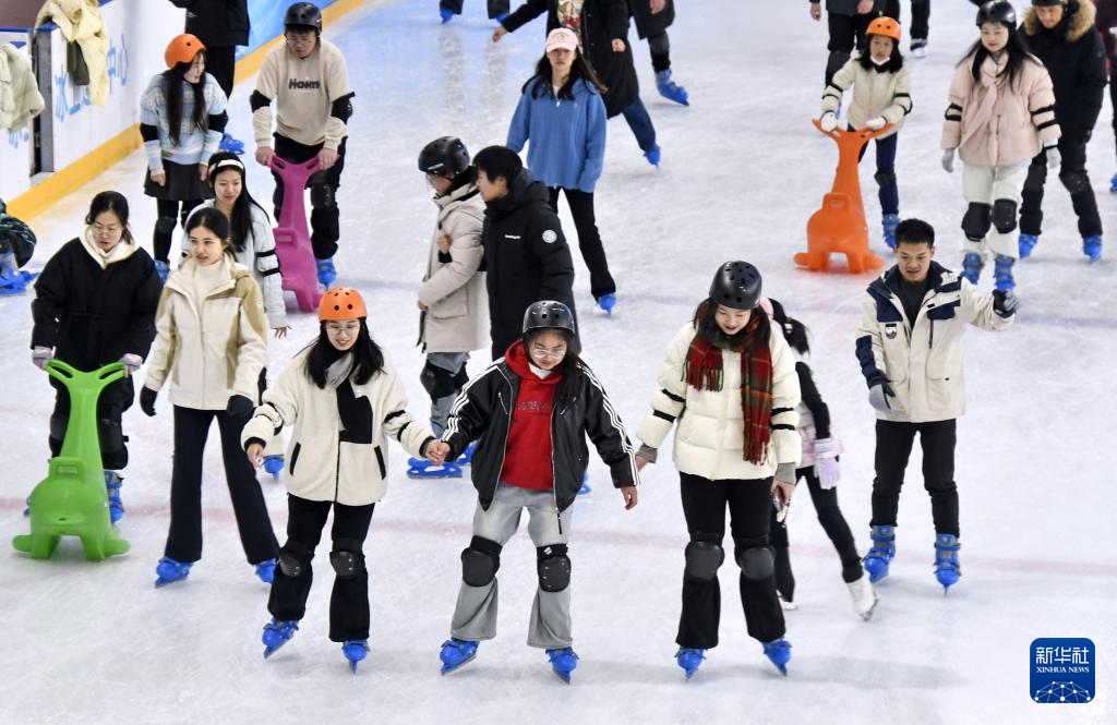 北京：冰上運動熱潮涌動