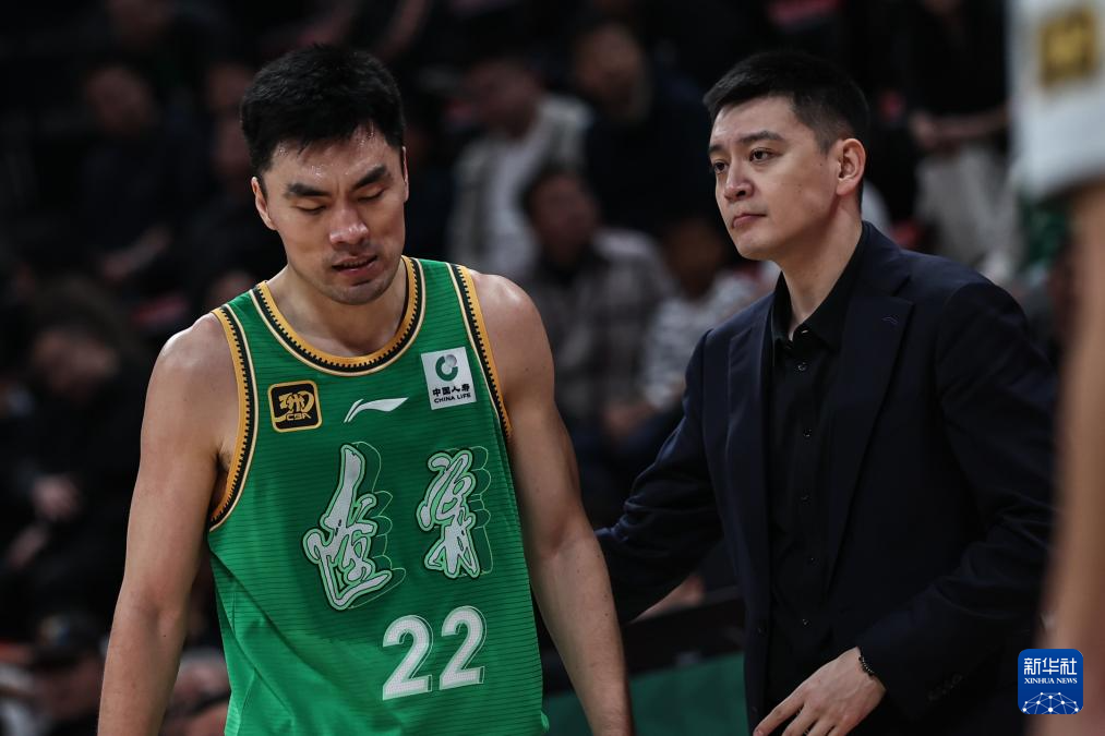 杨鸣：三连冠光环引发心态变化