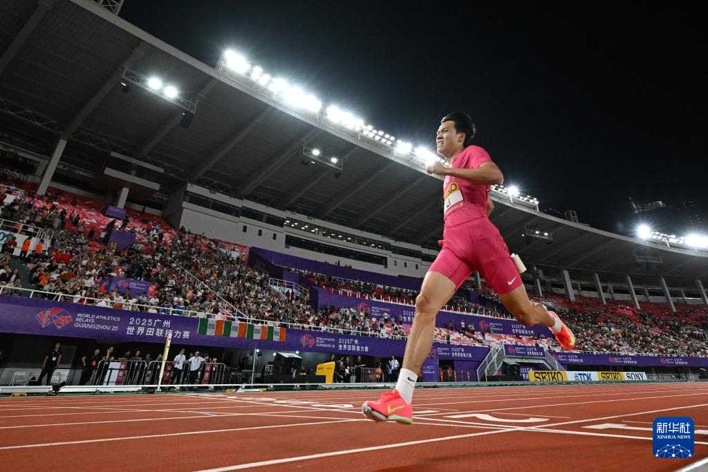 世界接力赛：中国队获得男子4x400米接力第八名