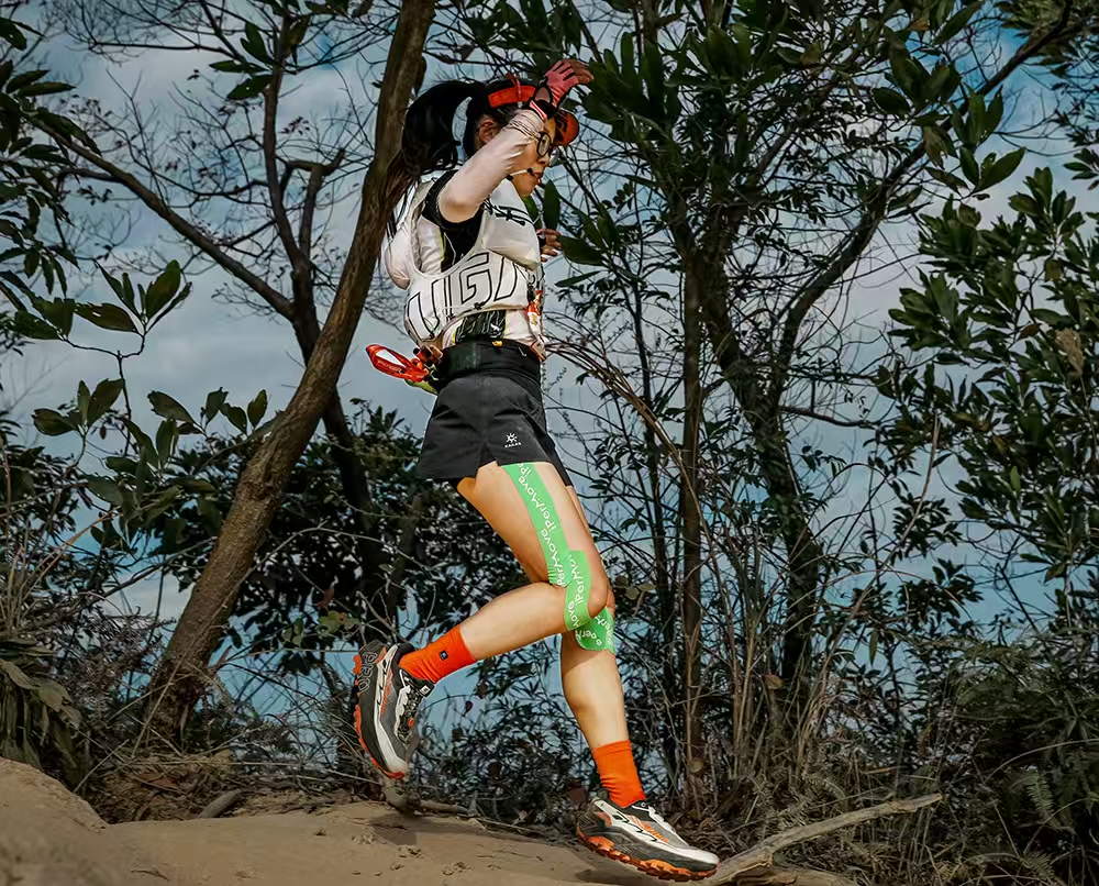半年五冠！“山城玫瑰”在越野赛道上的中年逆袭