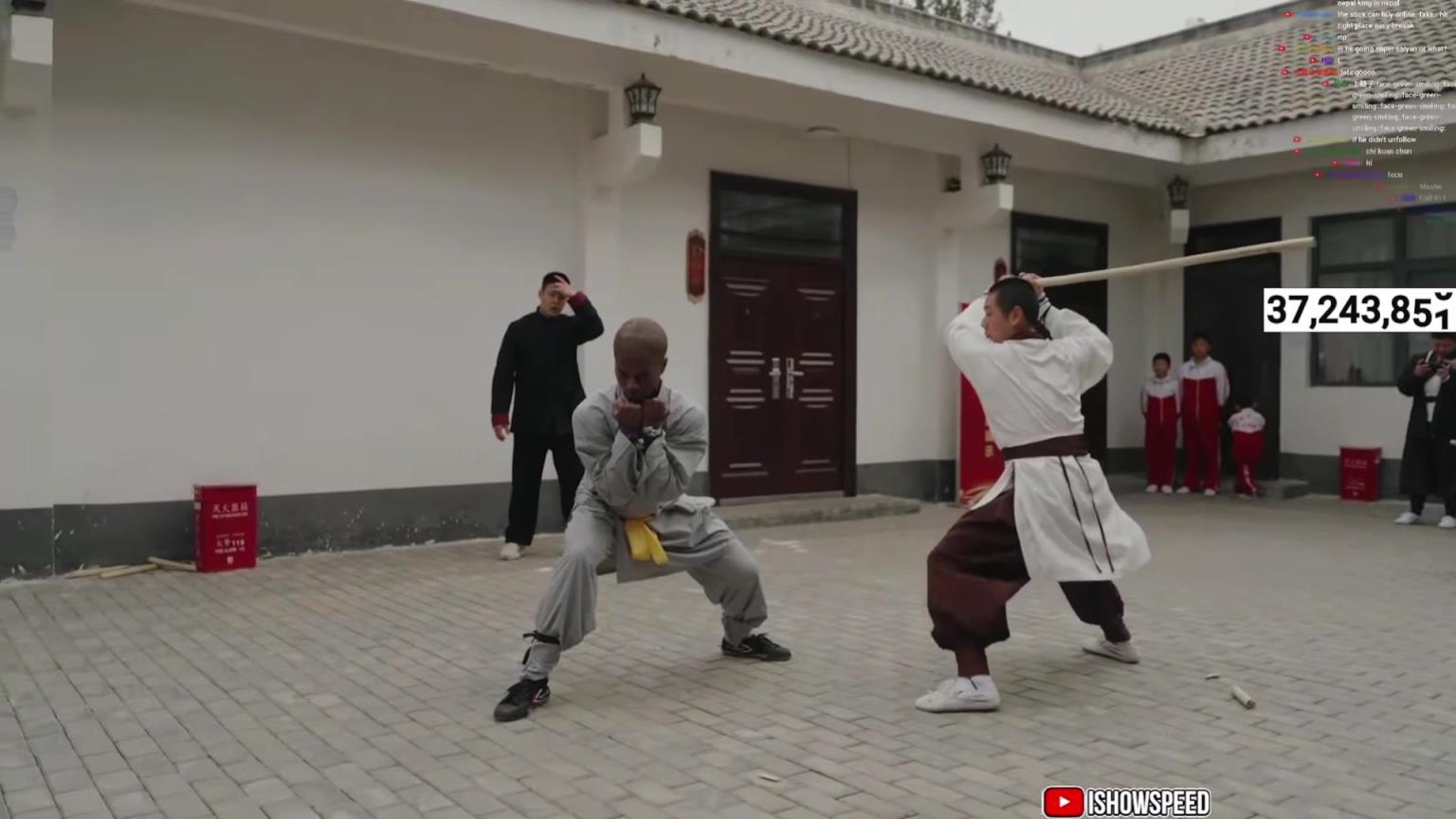 狠活儿！甲亢哥被师傅一棍子干趴下了现场鬼哭狼嚎