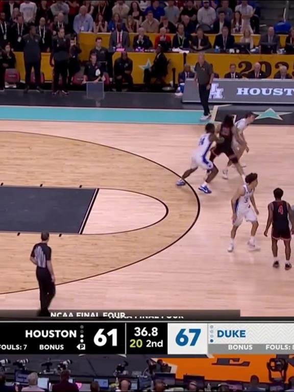 NCAA是很多球星的遗憾！半决赛剩38秒落后6分上演惊天逆转