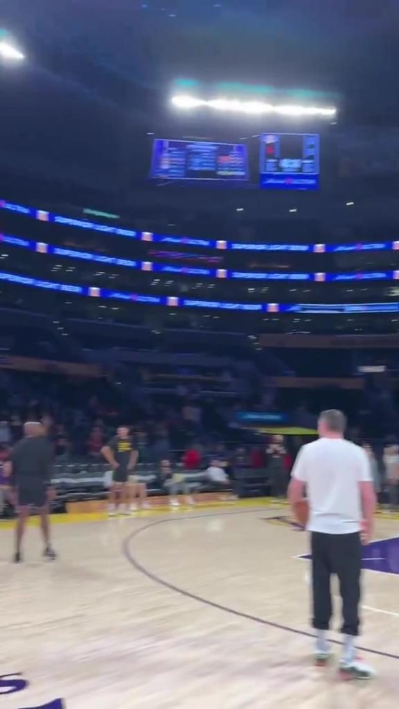 感觉NBA最逆天手感就是约基奇东契奇了？各种不该进的都可能进