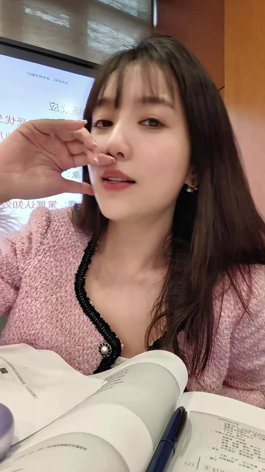 杨肉包：家人们，第五名到底是谁呀？