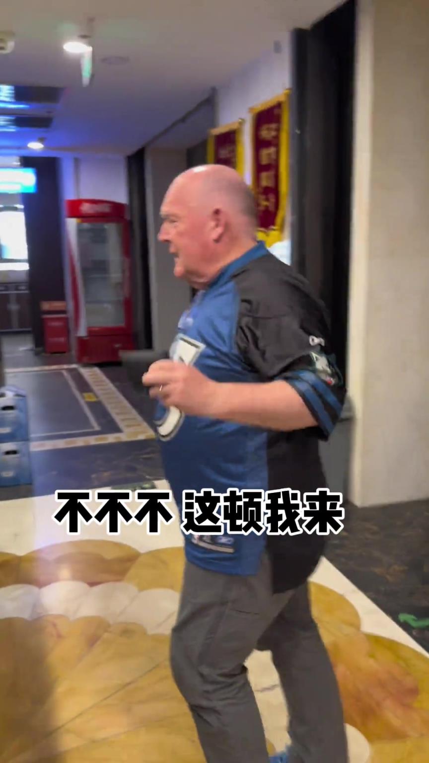 当年森林狼跳舞那个大叔来中国啦！每次看到他都很感动啊