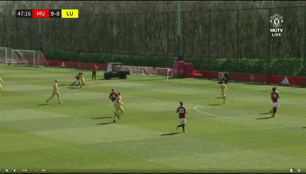 U18曼联9-0利兹联U18！穆萨上半场打进自己第6球