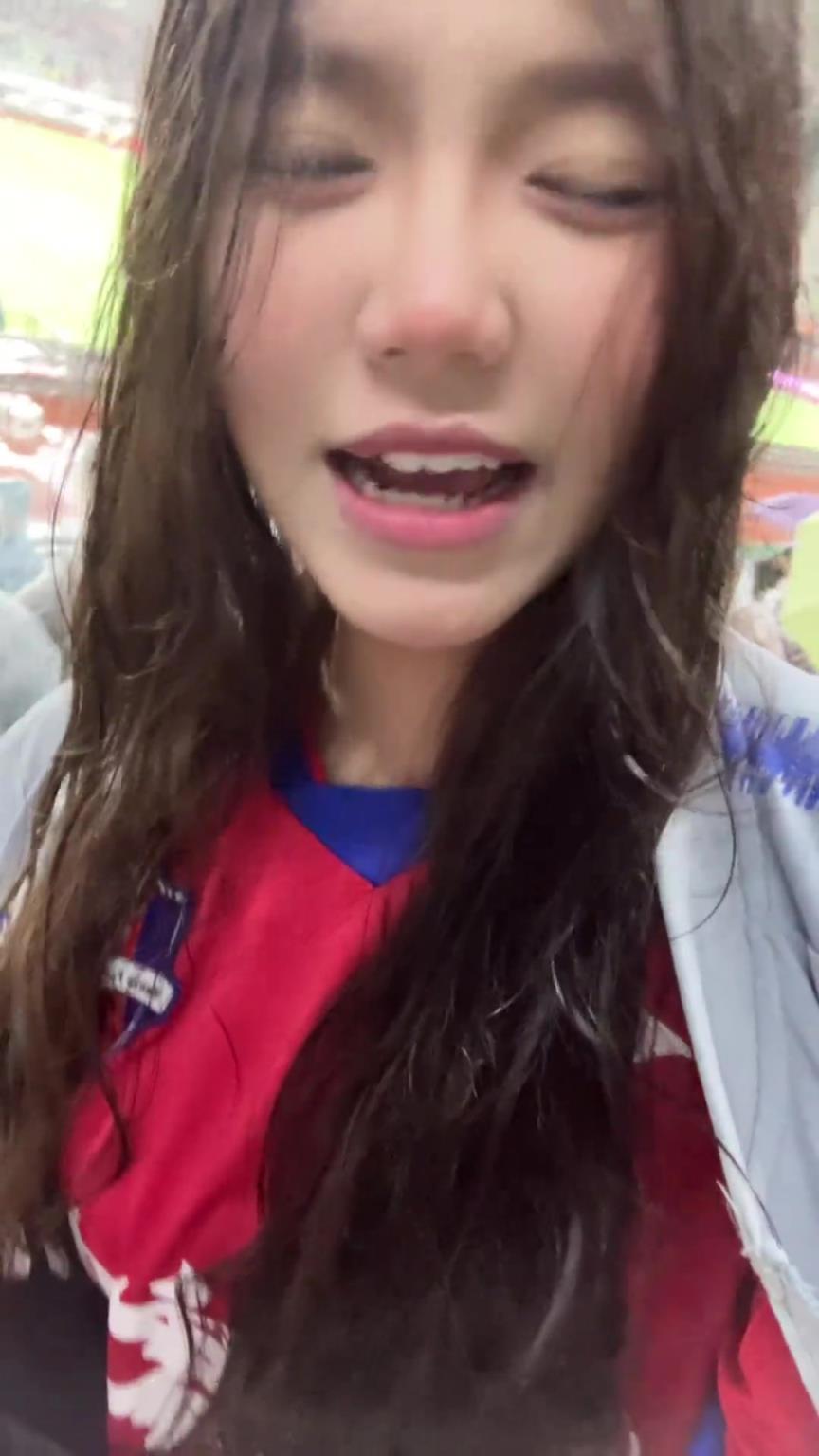 万万没想到❗️梅州女球迷半场发视频：如此足球你怎能不爱