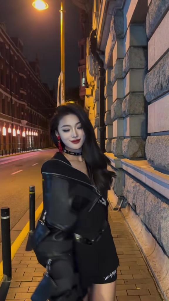 这是中国女足！？这黑暗系的性感姐姐也太帅了吧