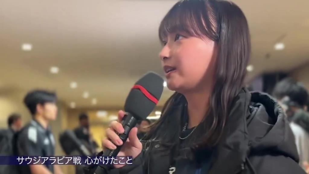 日本著名女星采访中村敬斗，俩人看着真是般配呀~