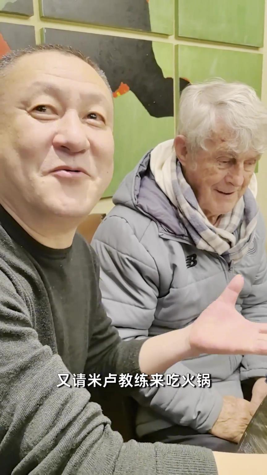 米卢火锅店狂飙中文：辣辣辣