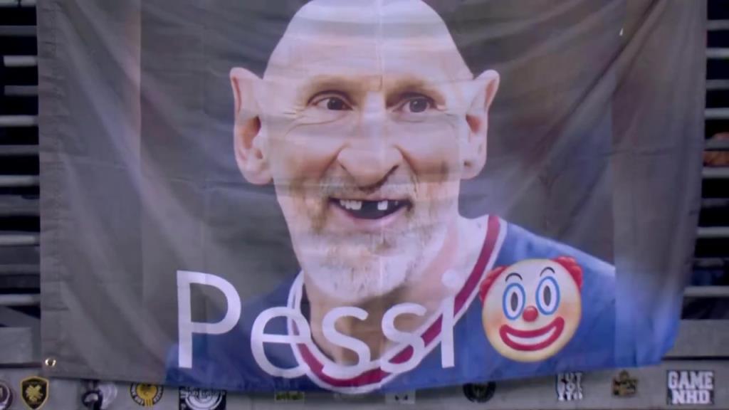 洛杉矶FC主场挂出横幅嘲讽梅西“Pessi”