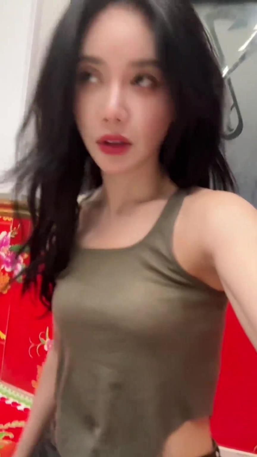 美娜晒视频：尊贵的东北公主，请享用您的下午茶！