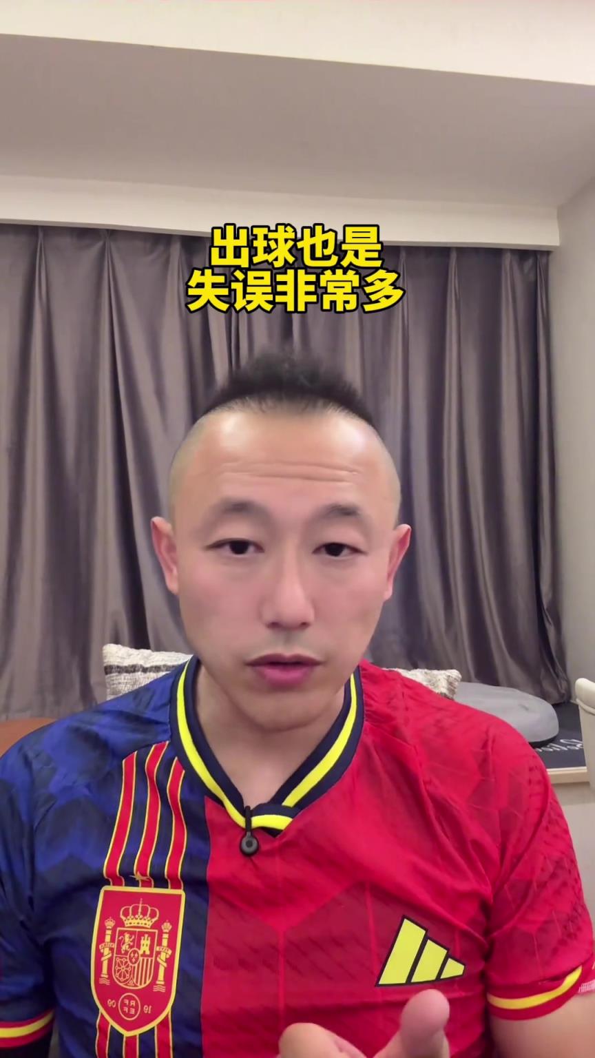 足球博主栾总：王上源表现糟糕透顶！出球失误多，防守畏首畏尾