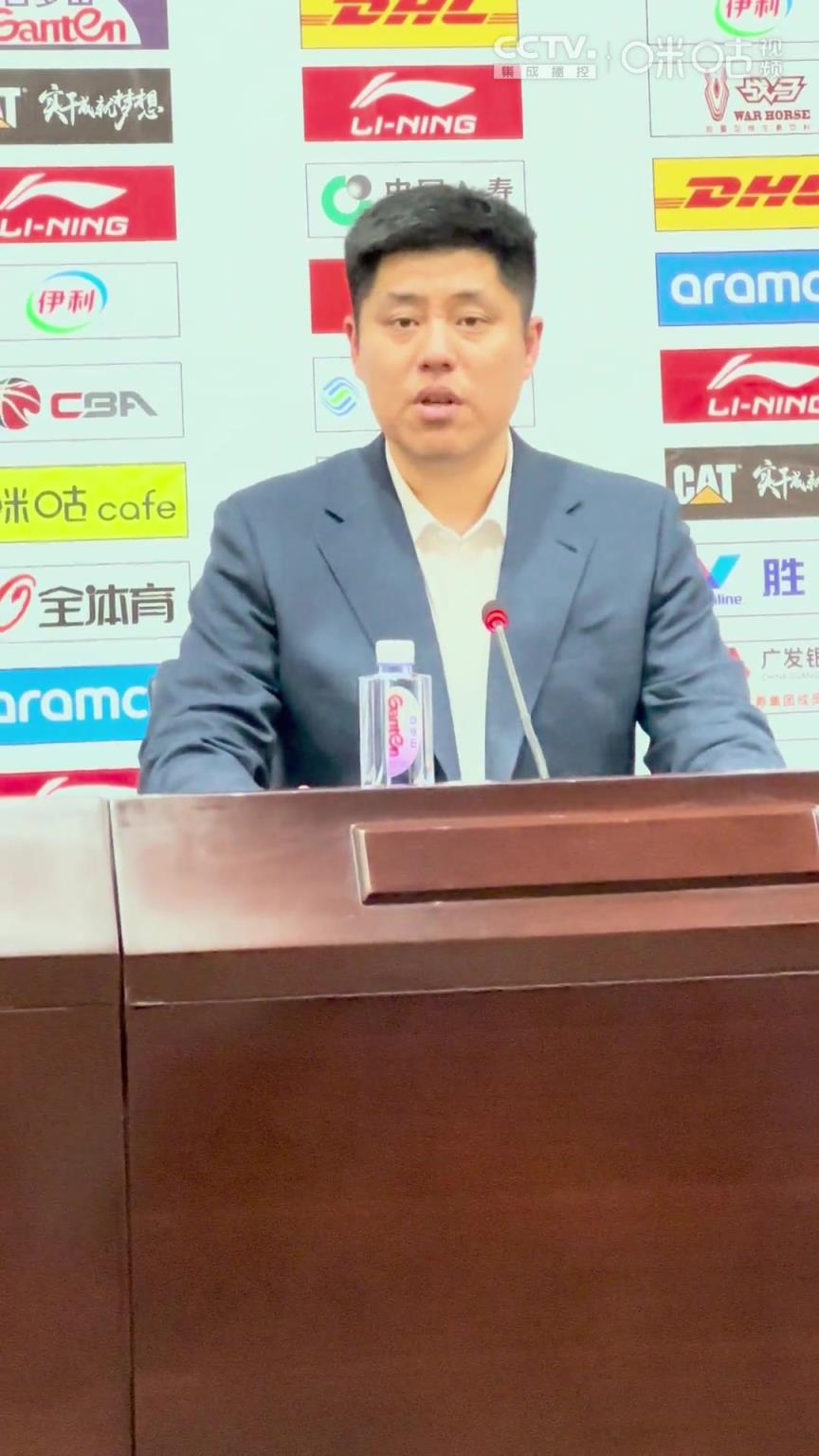 山西主帅潘江：在广东动作过大时，队员们做得不错！够强硬！