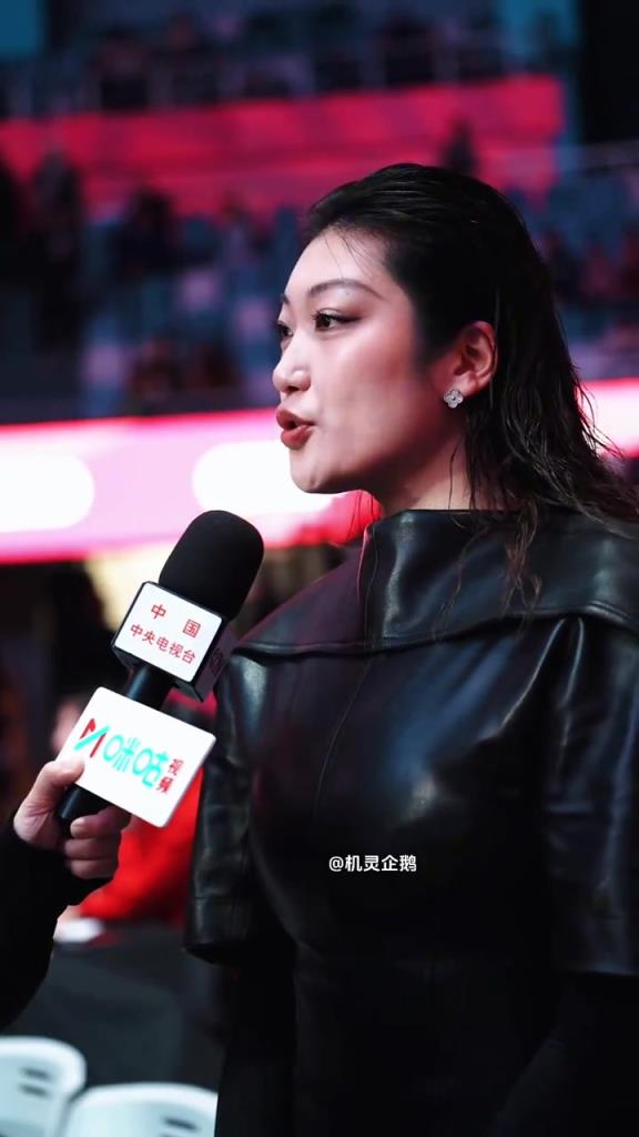 是谁还没见过梦姐这酷飒装扮啊！爱了爱了~