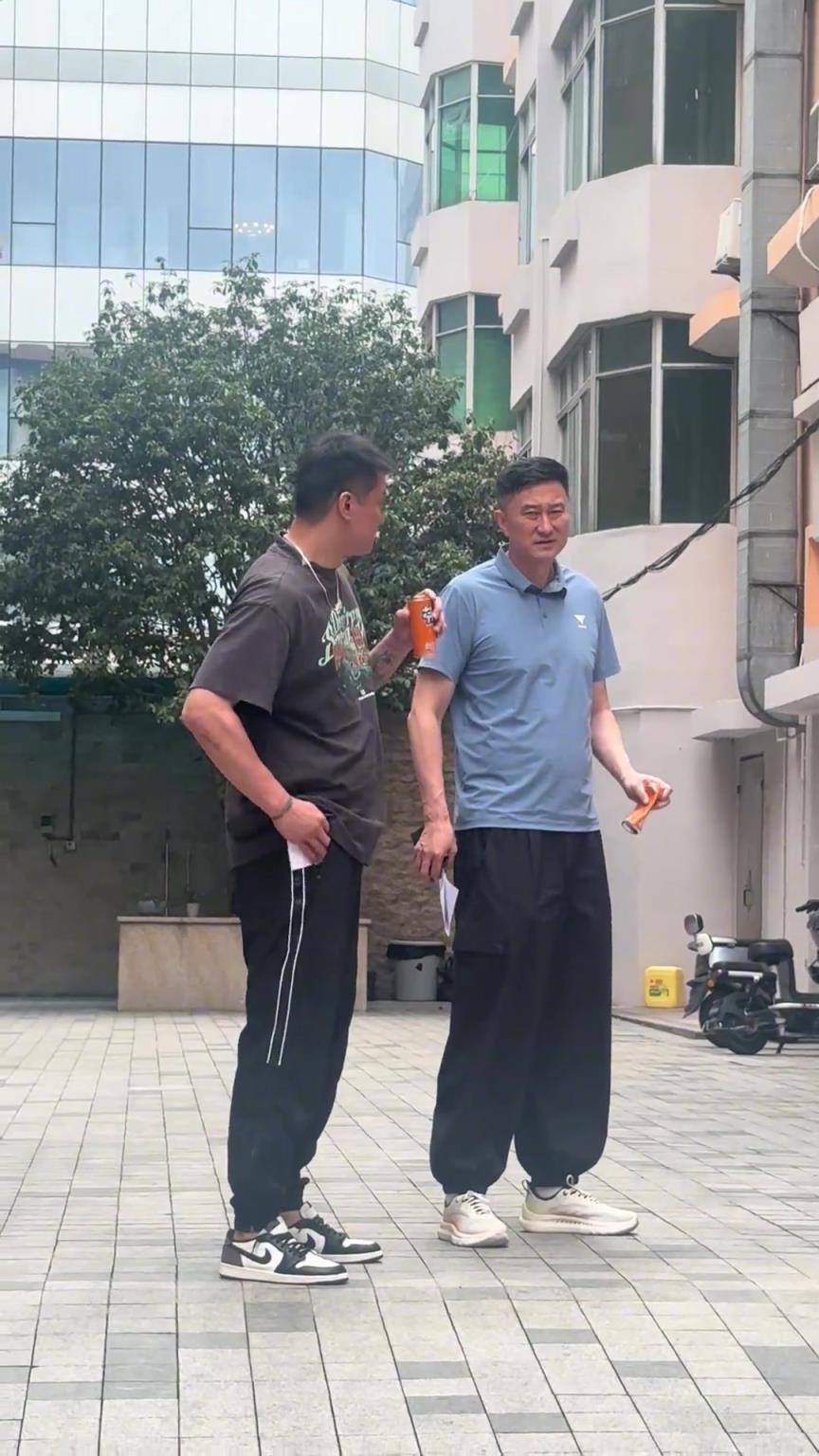 广东首轮被山西淘汰 主帅杜锋和总经理朱芳雨已返回俱乐部开会