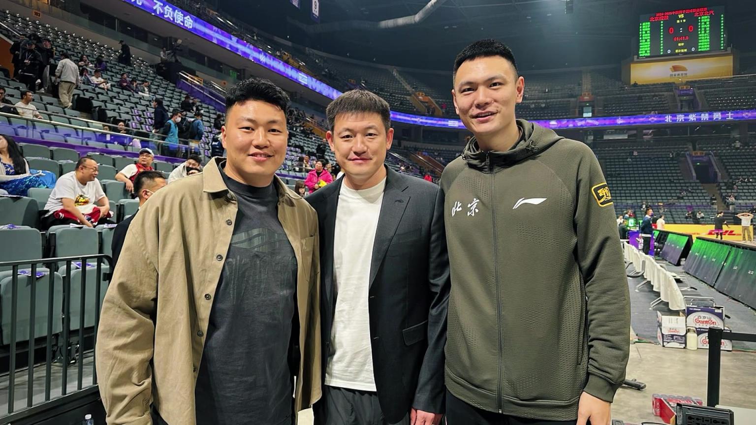 熟悉的青春岁月！李根晒和陈磊&朱彦西的合照~