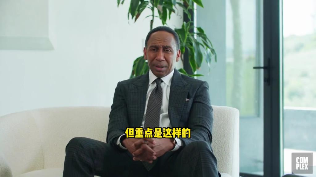 A史密斯回应会被老詹打的言论：我有保镖 另外我身边还有一堆人