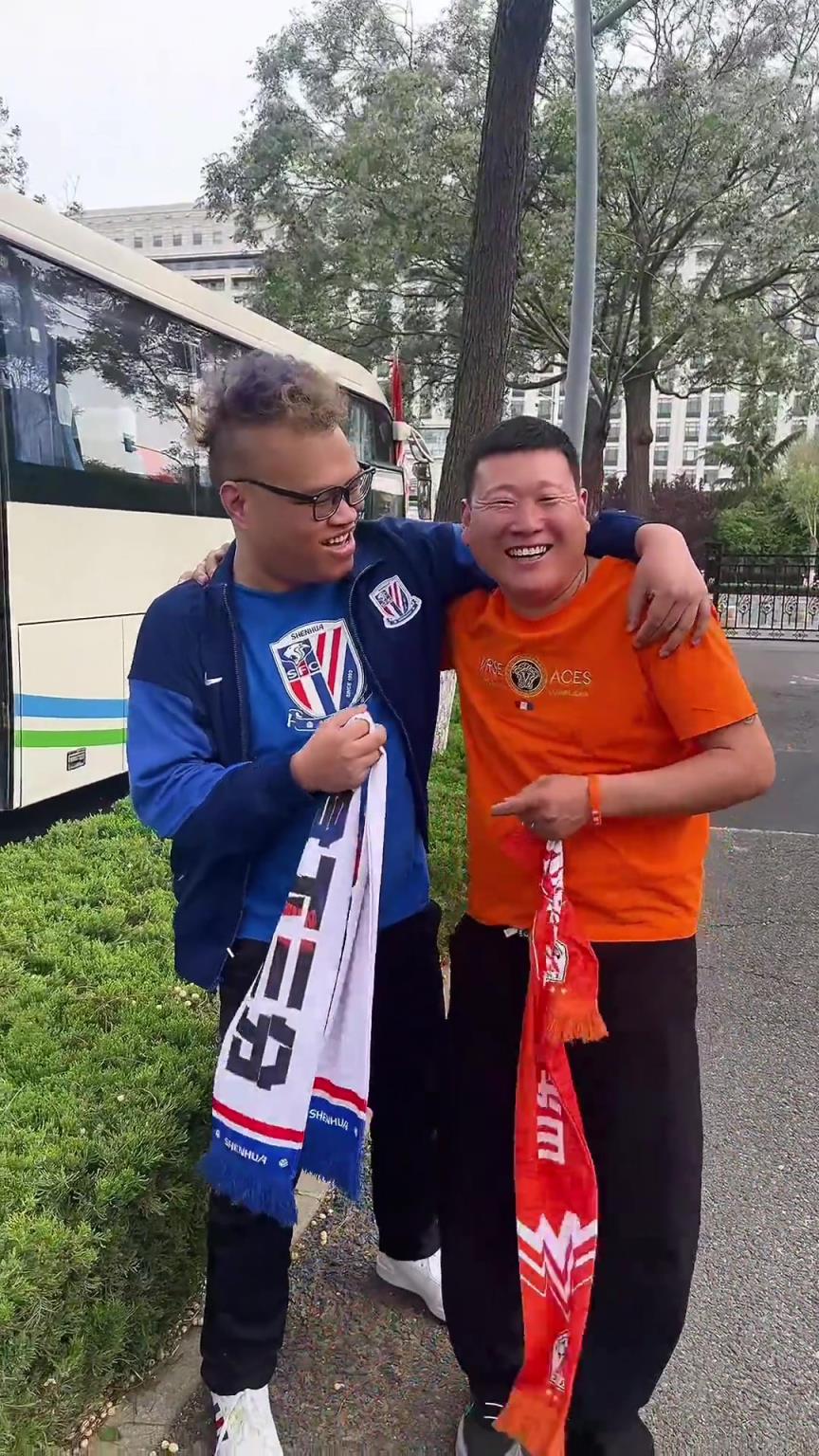 网友：国安与泰山球迷的关系要能像申花与泰山球迷这样就好了