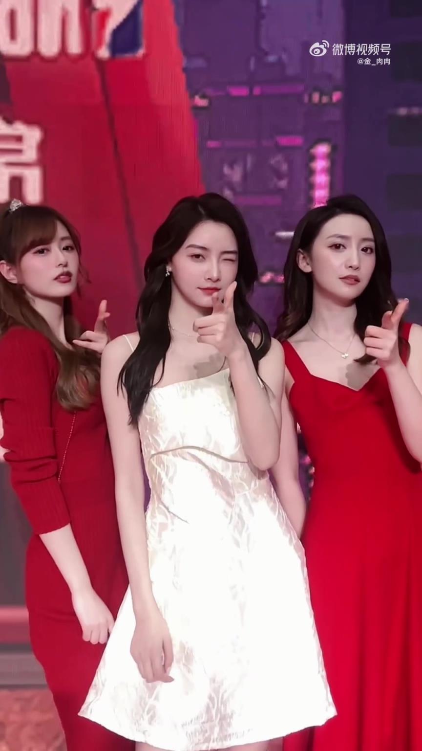 這三位是我心中籃球女解說的top3??誰贊成？誰反對？