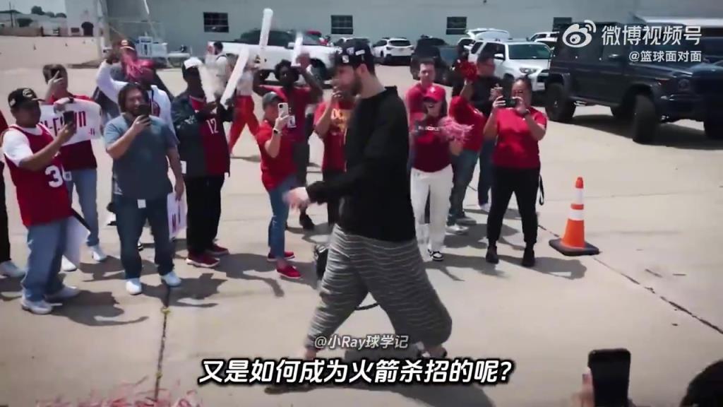 雙塔組合如何成為火箭制勝關鍵？又是什么契機讓亞當斯加入火箭？