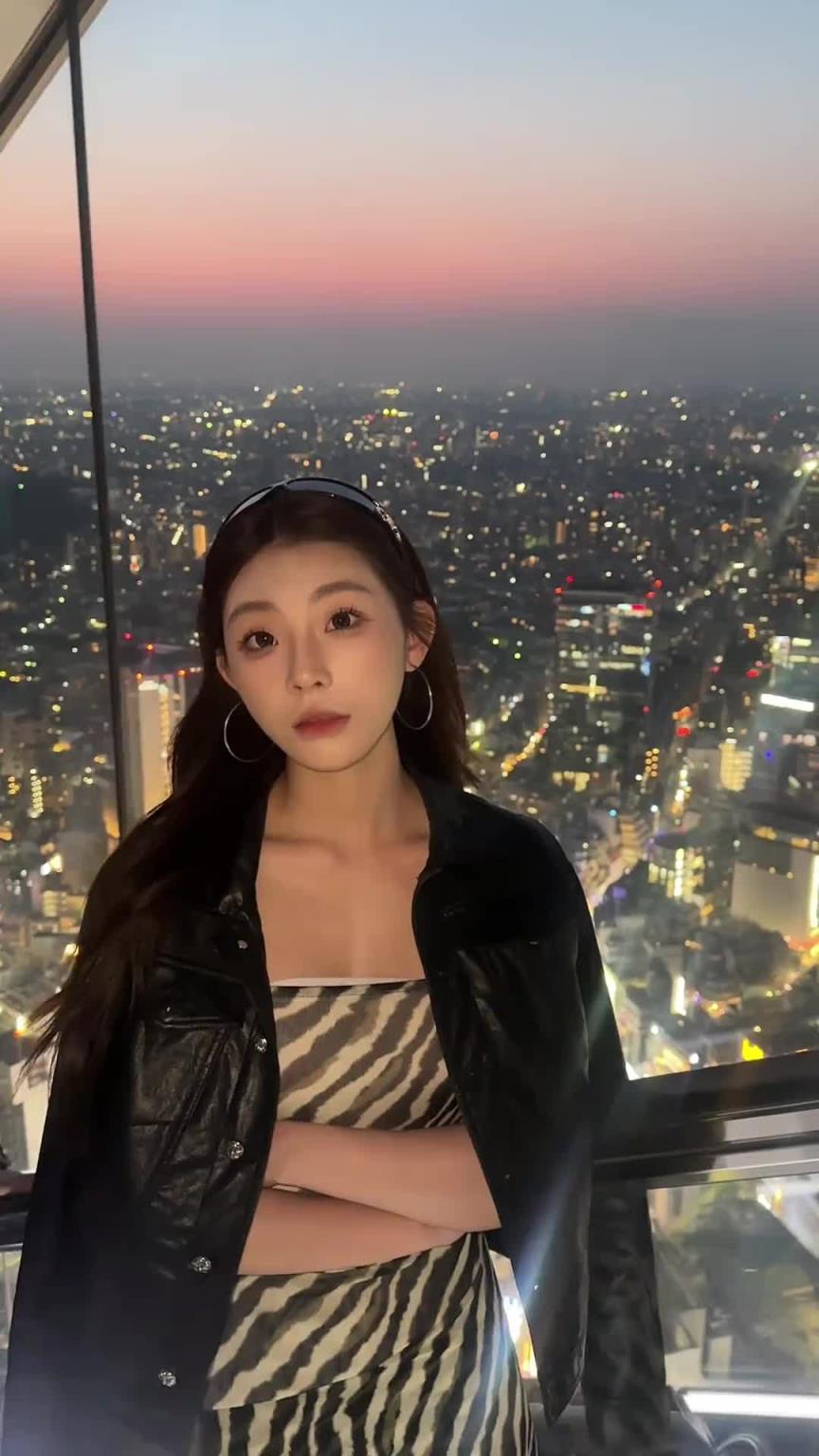 野球天花王“蠻?！蓖踉鼋艹缷善?生過孩子依然少女感十足