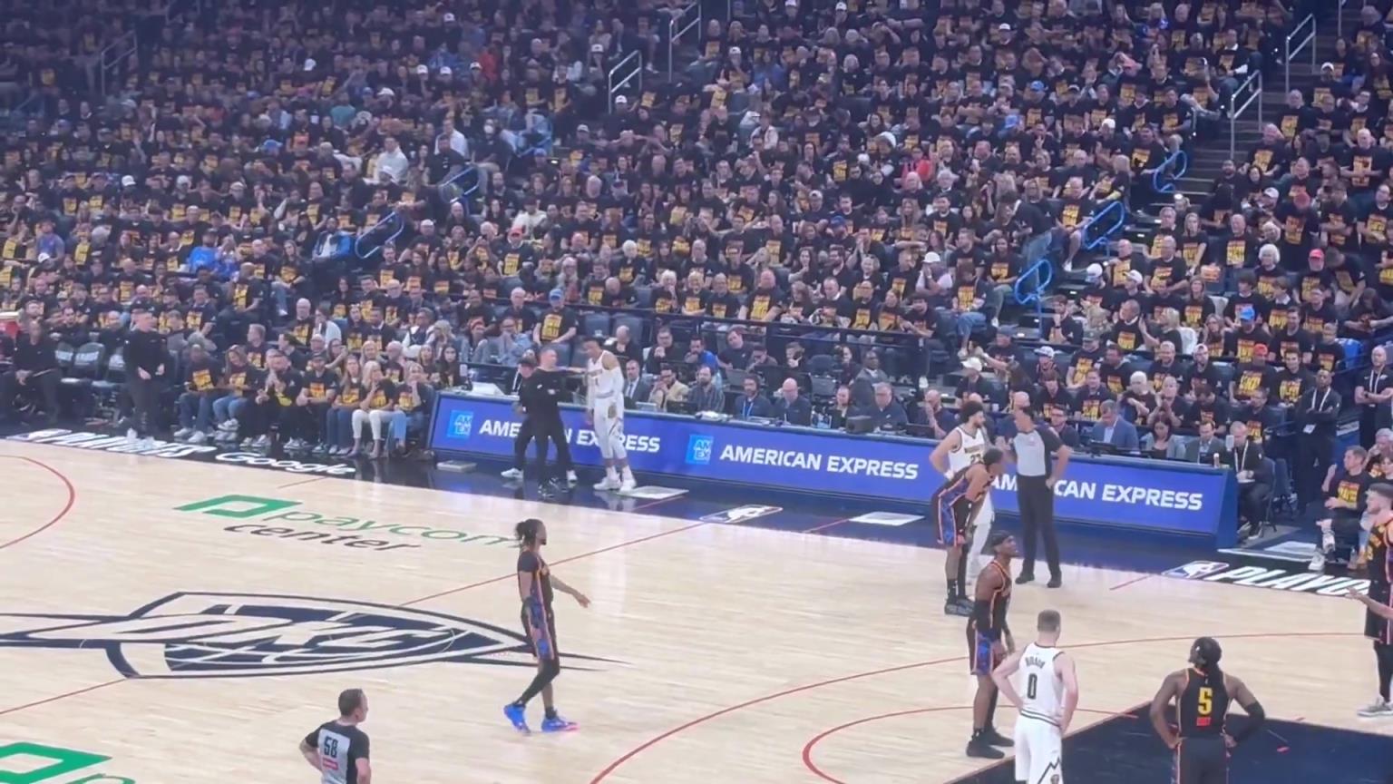 感觉这个MVP一语双关啊！SGA罚球时威少登场现场响起MVP