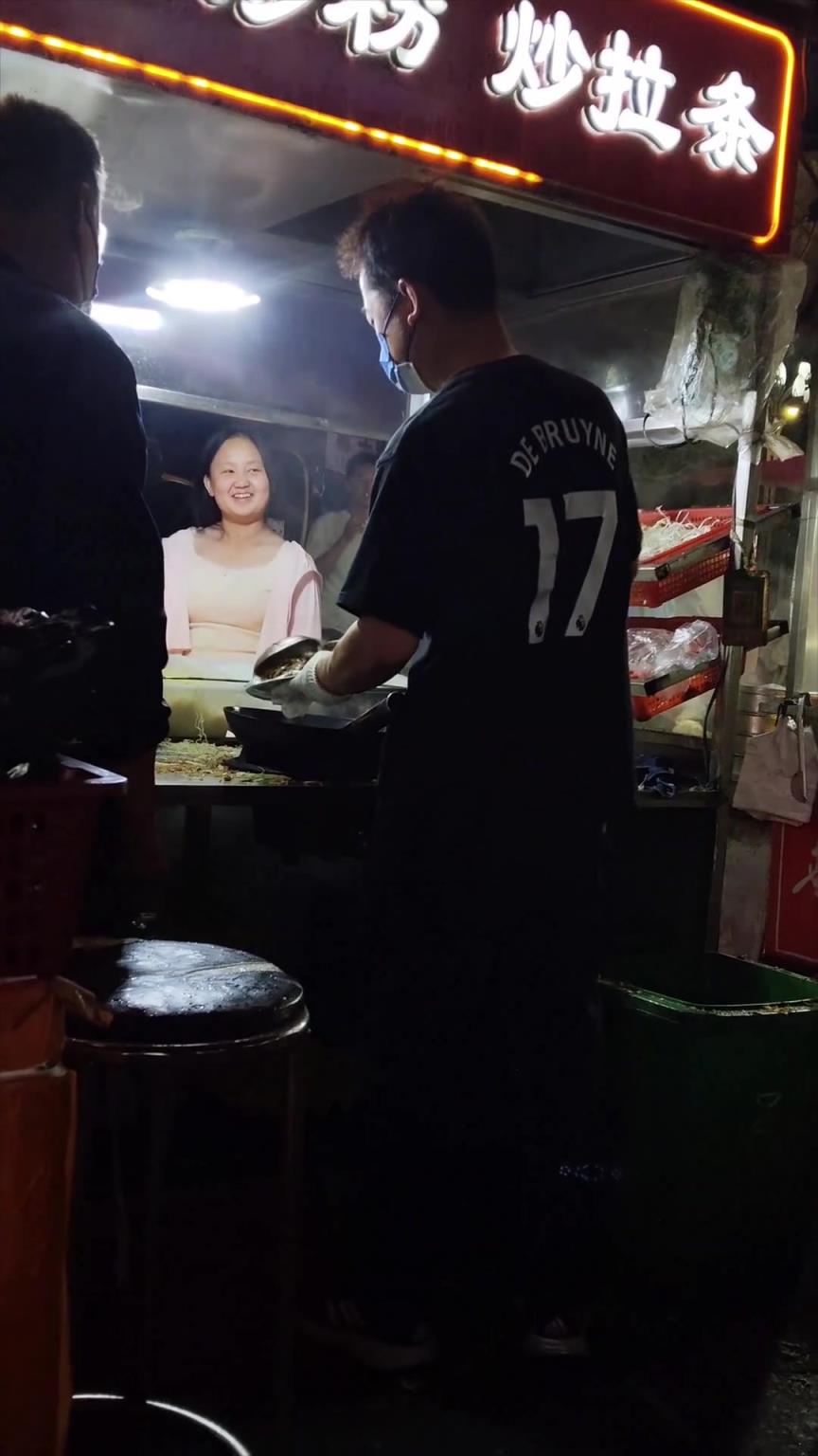 深夜炒面是你的生活，德布勞內(nèi)是你熱愛足球的煙火