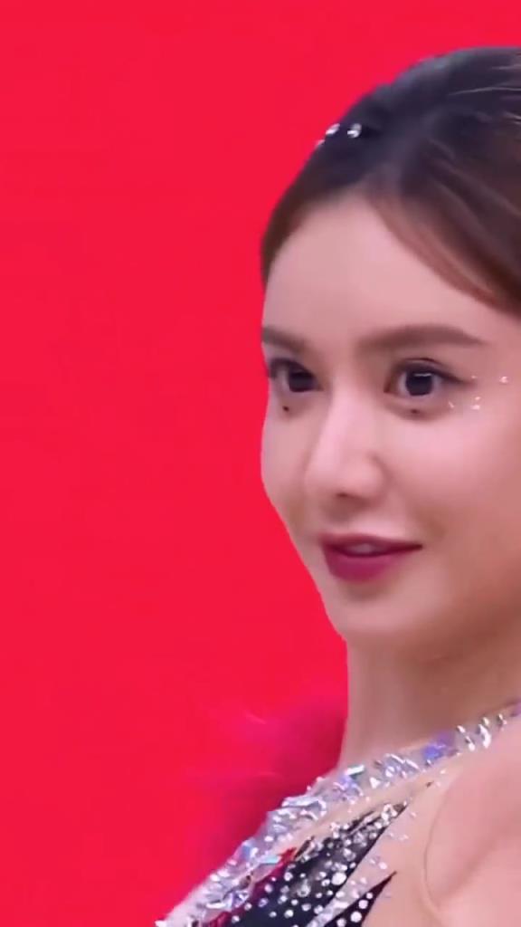 美娜體操服限定皮膚，這誰不愛看??？