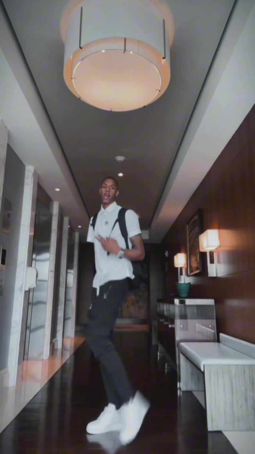 曾經的4星高中生，獨臂杜蘭特伊馬內爾，宣布參加今年NBA選秀大會