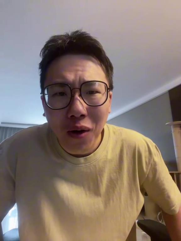 孔祥宇：連續(xù)兩次領(lǐng)先20分輸球？這是冠軍球隊(duì)？布倫森太硬了！