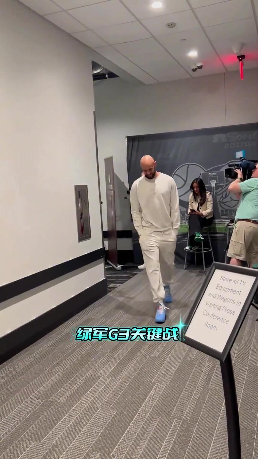 凯尔特人G3客场对阵尼克斯，谁能站出来拯救球队？