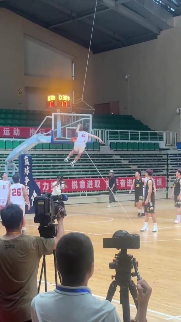 乔丹：靠腰！有新东西可以学了