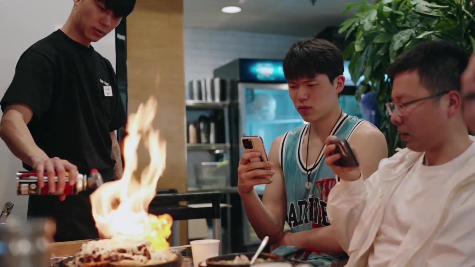 欢乐呀！NBA逐梦兄弟亲切互动！崔永熙惊喜探班杨瀚森！