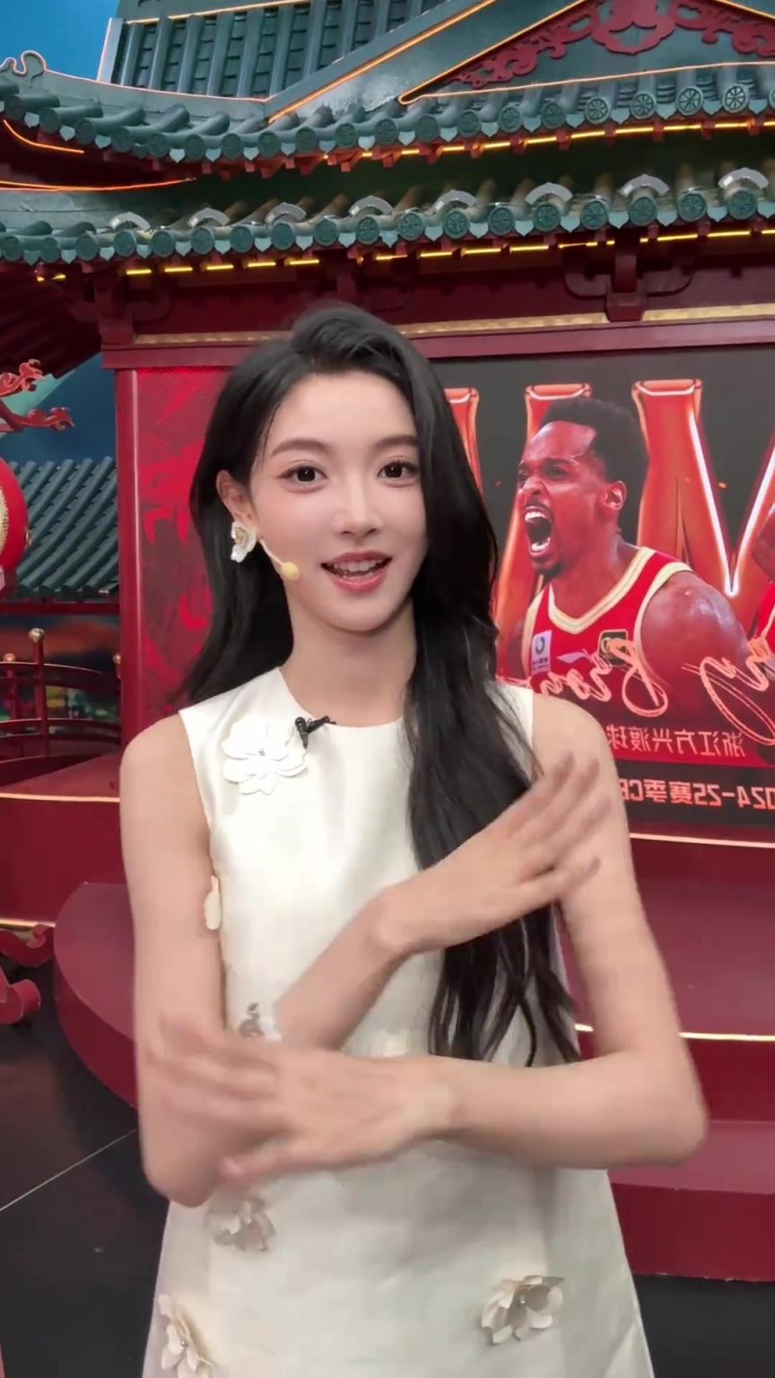 我同意這門婚事！金佳悅演播室跳舞，郭艾倫背后搗亂！
