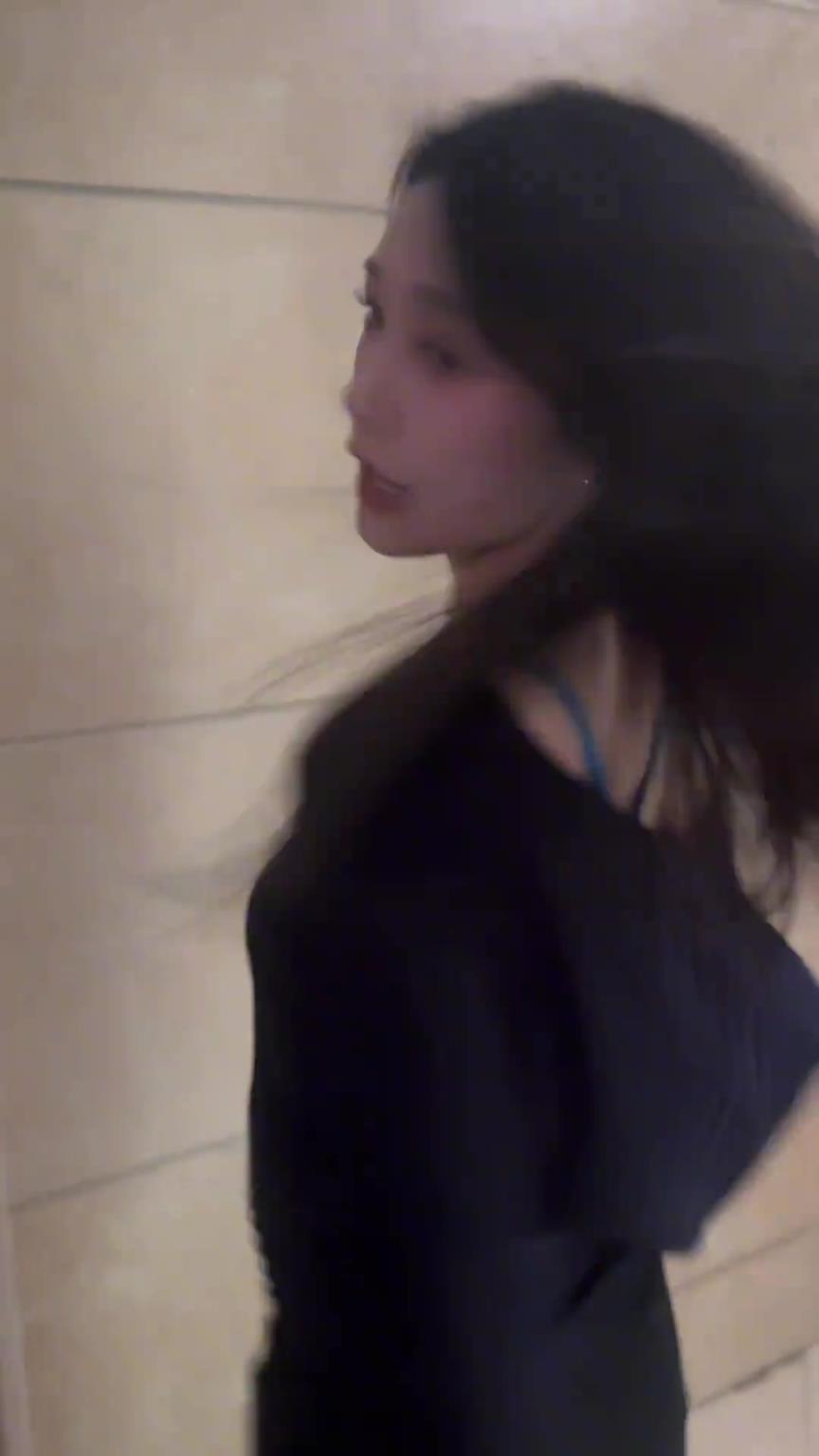 女主播辰辰這小臉紅的咧，真有感覺