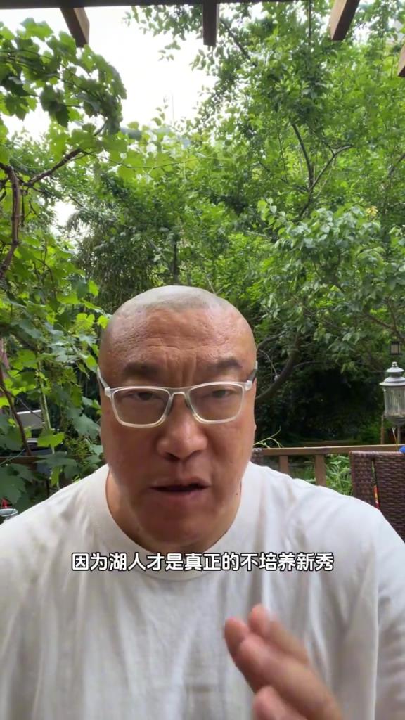 馬健極力阻止楊瀚森：不能去湖人！因?yàn)楹瞬粫?huì)培養(yǎng)新秀！