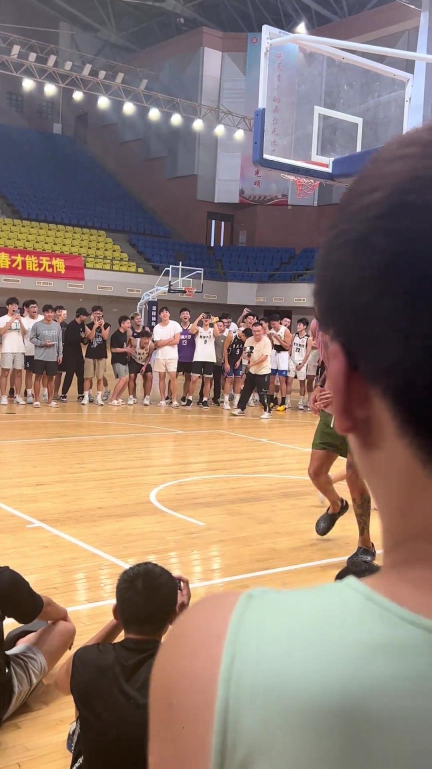 麦基自己都打笑了~