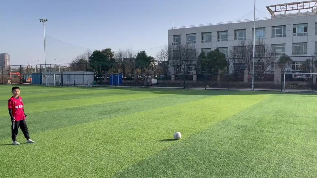 這值18萬嘛？孫繼海事件小孩水平如何，其實這年齡發(fā)力還行