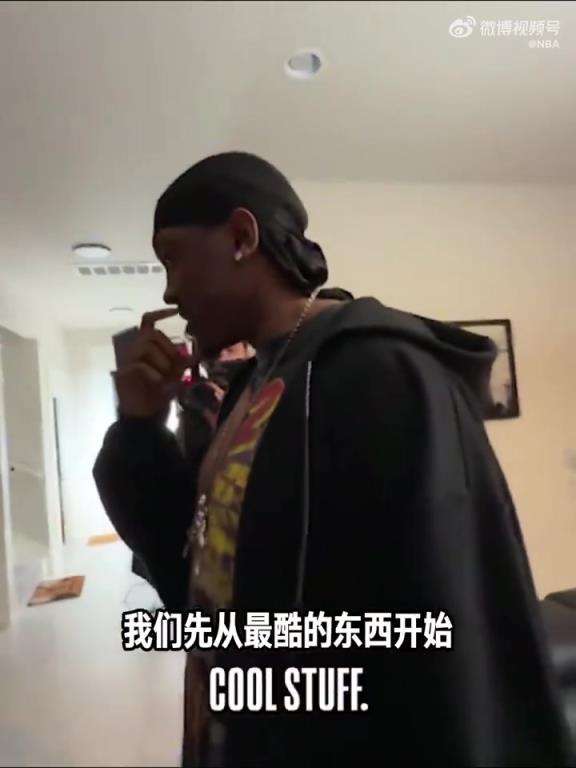最強(qiáng)二當(dāng)家！欣賞杰威的收藏柜藏品 里面還缺啥戒指就不多說(shuō)了