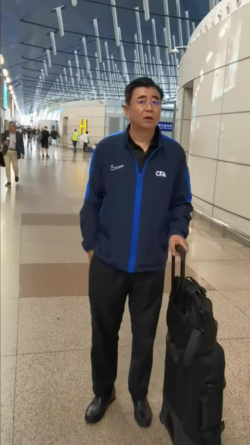 國足兵發(fā)雅加達，足協(xié)主席宋凱也將全程陪伴球隊