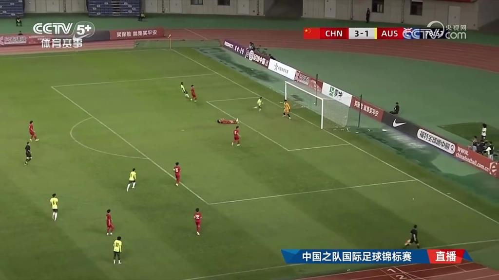 U16国足被扳回一球！李钧鹏门前不慎自摆乌龙