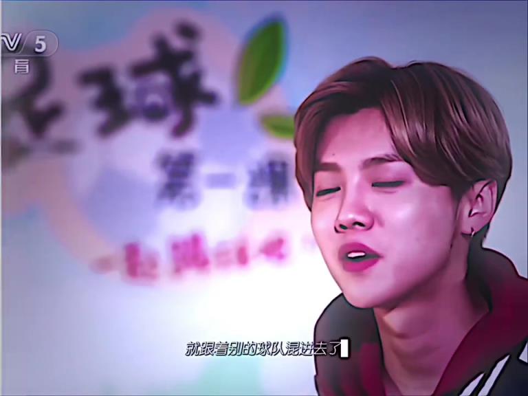 鹿晗：我的夢(mèng)想就是踢球，最大的夢(mèng)想就是踢職業(yè)足球！