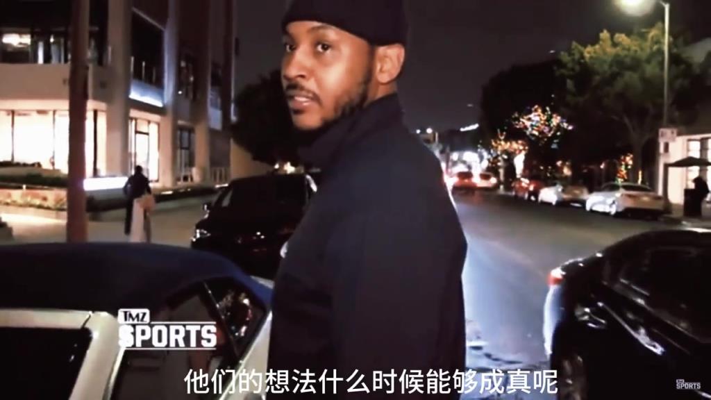 令人心酸！幾年前安東尼無球可打時(shí)，在街頭被球迷問：今年會(huì)回來嗎？