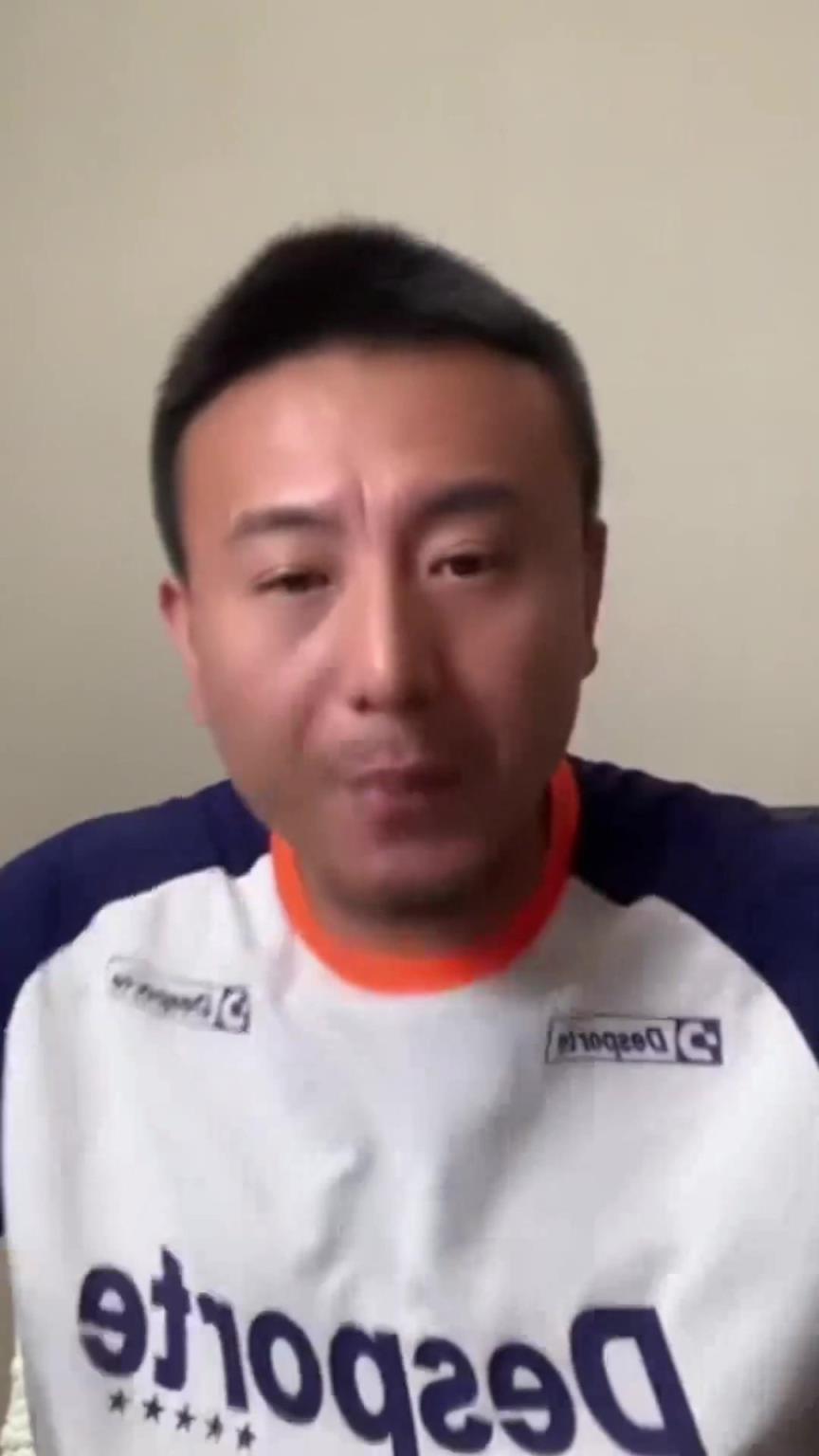徐皓阳半场表现不佳!毛剑卿解释：在申花他只要控球,现在啥都干！