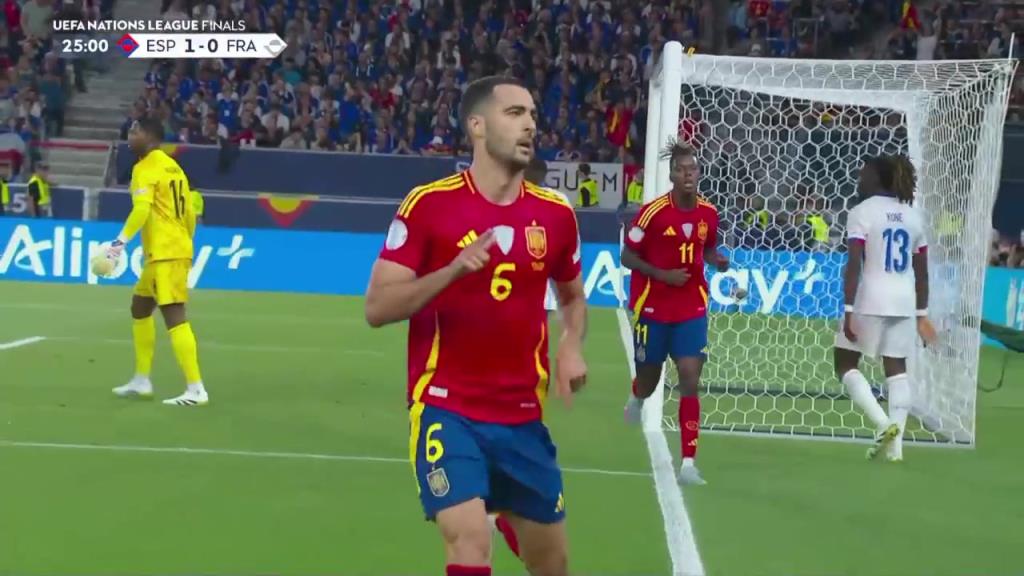 西班牙2-0法国！奥亚萨瓦尔妙传助攻！梅里诺不停球冷静打门得手