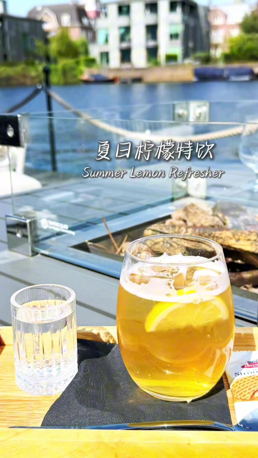 喝起来！美娜一身清凉穿搭教你如何实现夏日微醺自由~