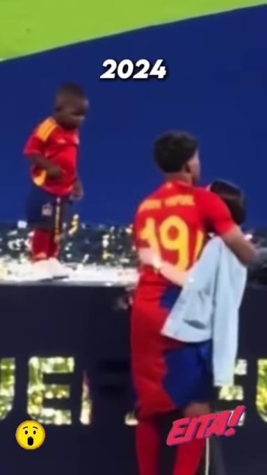 亞馬爾前女友當時被拍到坐在男性腿上，而今亞馬爾轉(zhuǎn)投大姐姐